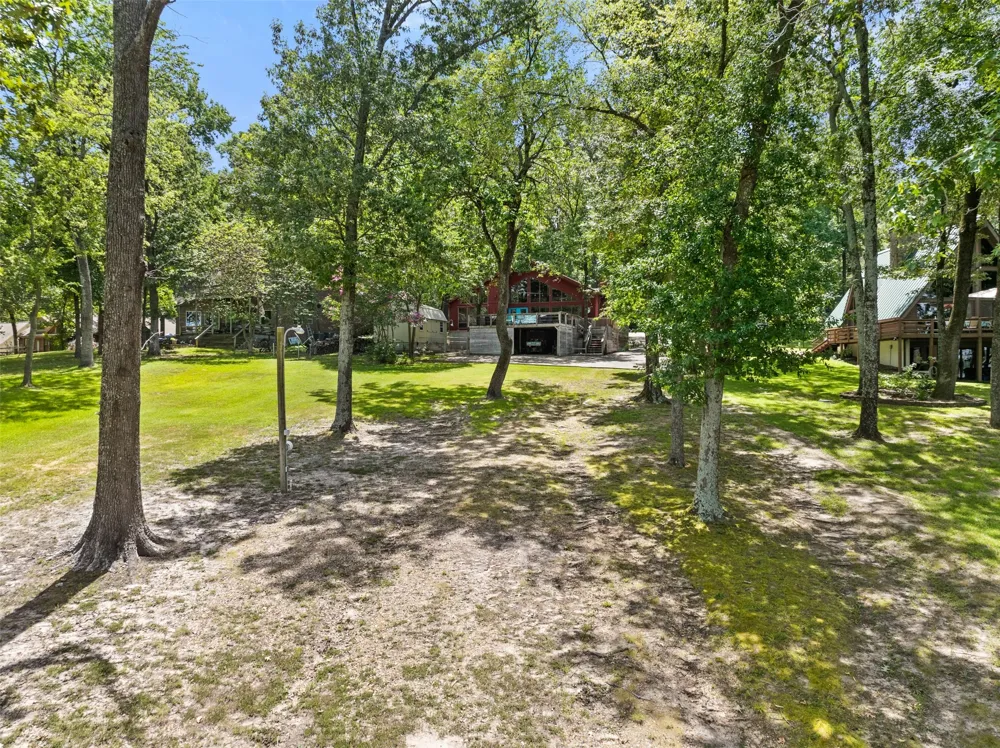 578 County Road 1297 Yantis, TX 75497
