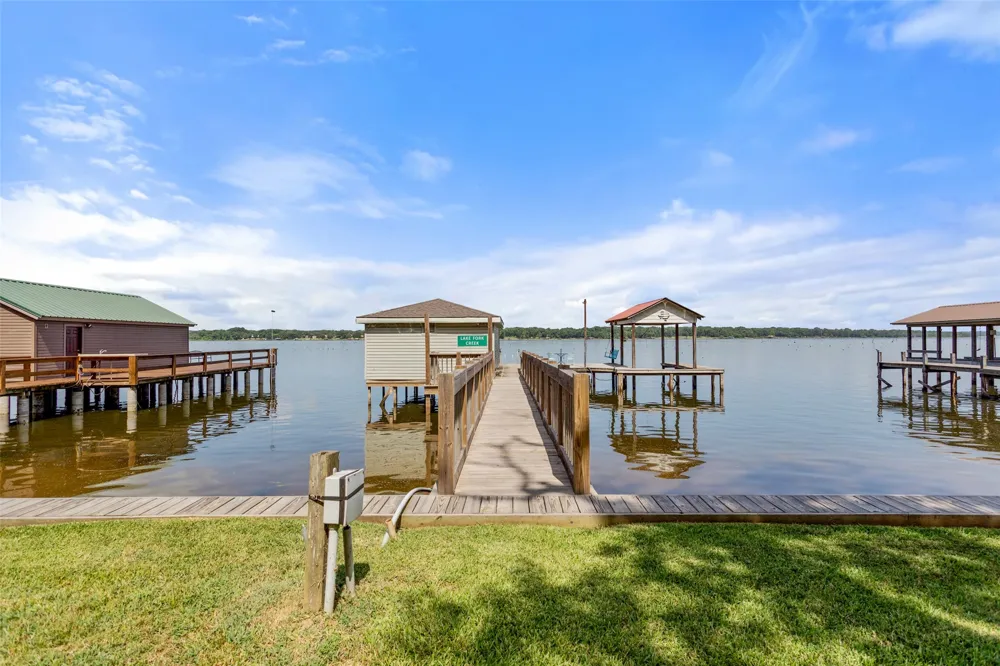 578 County Road 1297 Yantis, TX 75497