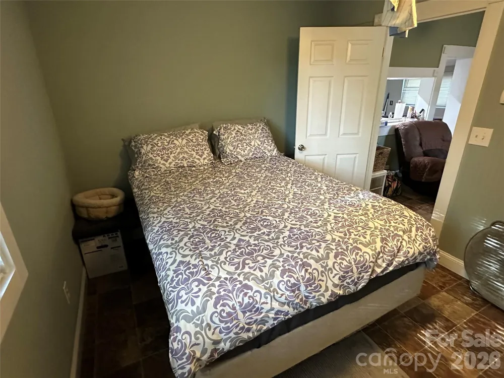 162 Clubhouse Drive New London, NC 28127