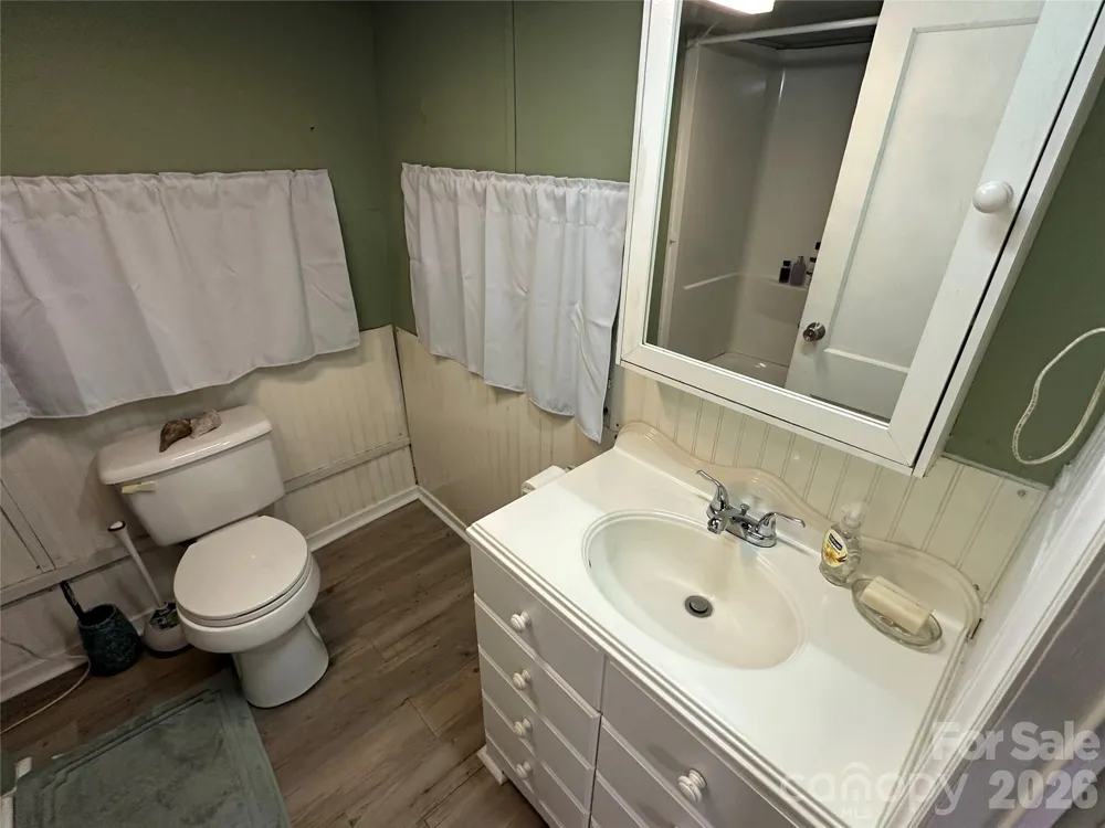 162 Clubhouse Drive New London, NC 28127