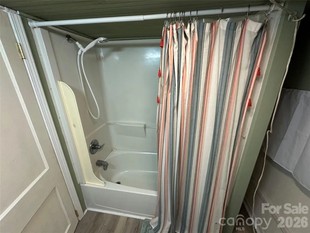 162 Clubhouse Drive New London, NC 28127