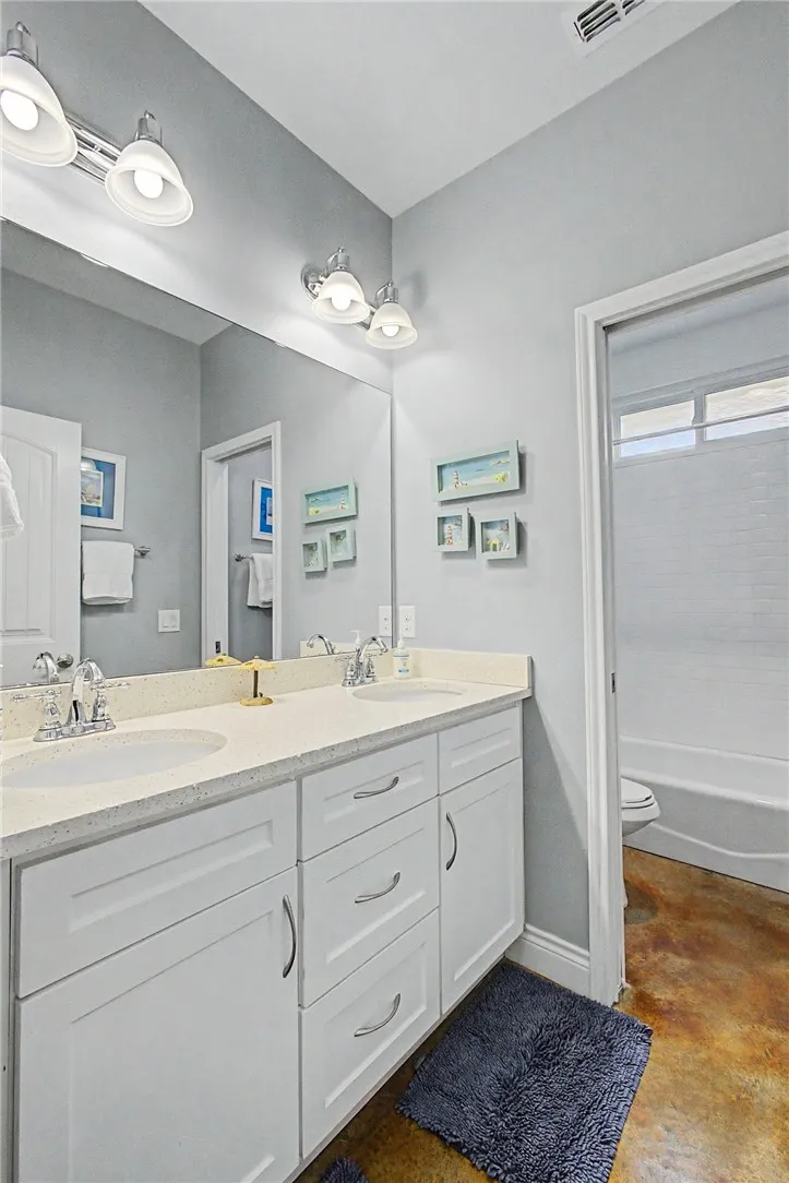 447 S Fuqua Street Rockport, TX 78383