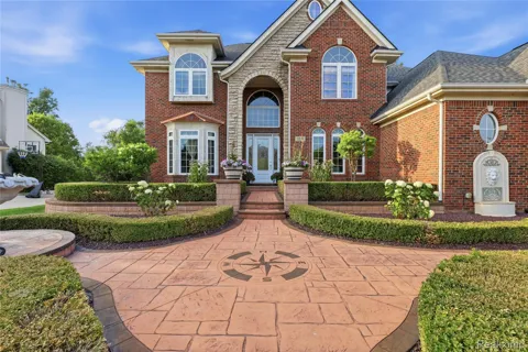 2291 Lake Ridge Drive