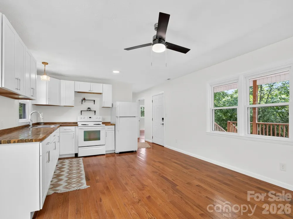47 Carolina Mountain Drive Candler, NC 28715