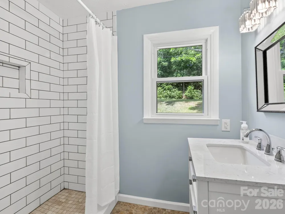 47 Carolina Mountain Drive Candler, NC 28715