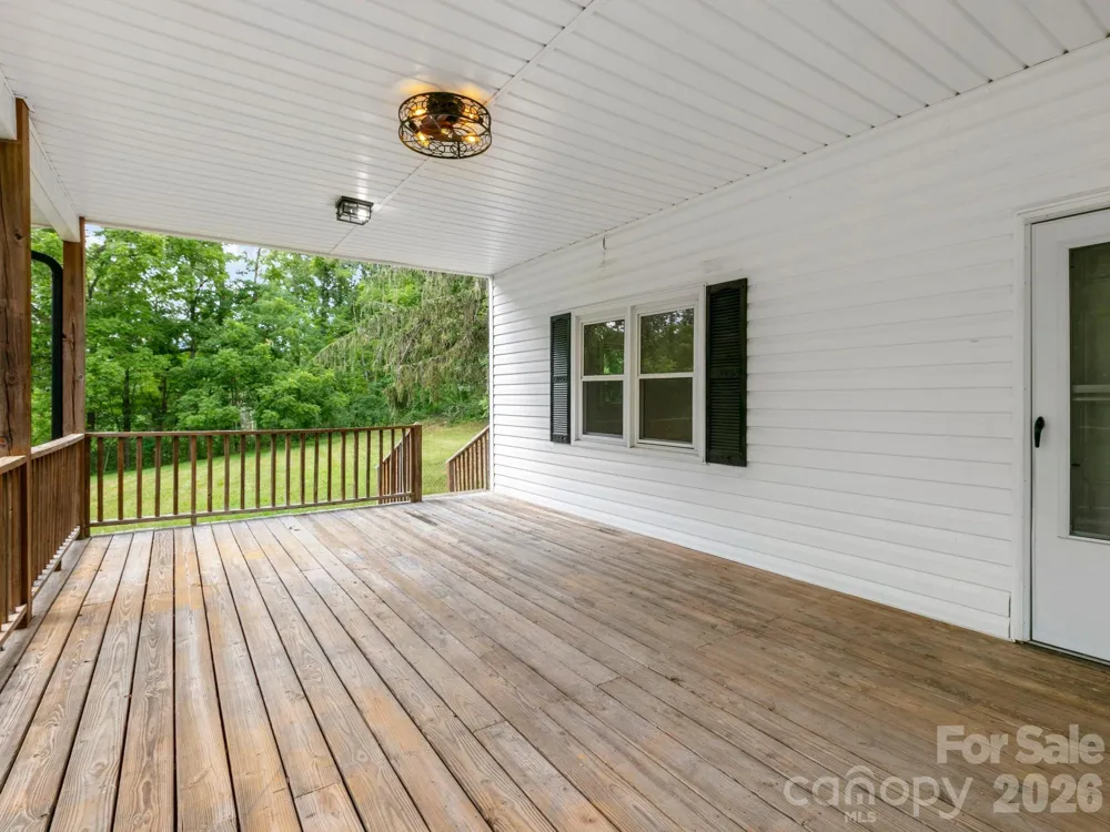 47 Carolina Mountain Drive Candler, NC 28715