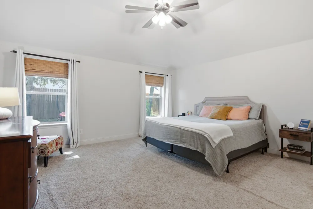 400 Brinkley Drive Saginaw, TX 76179