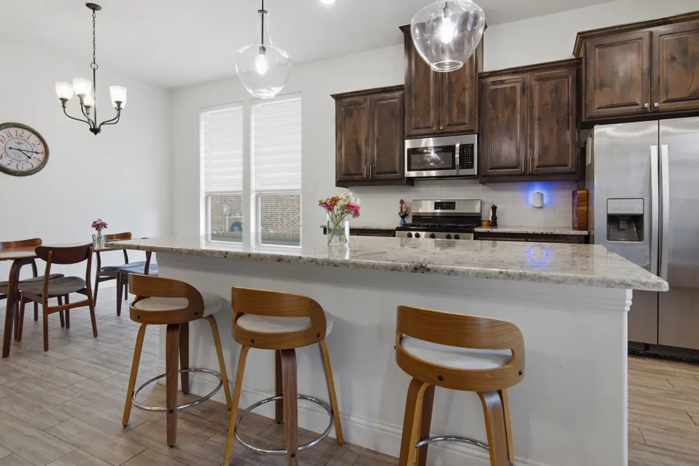 400 Brinkley Drive Saginaw, TX 76179