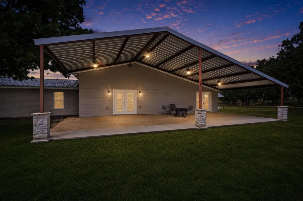 2205 County Road 122 Caldwell, TX 77836