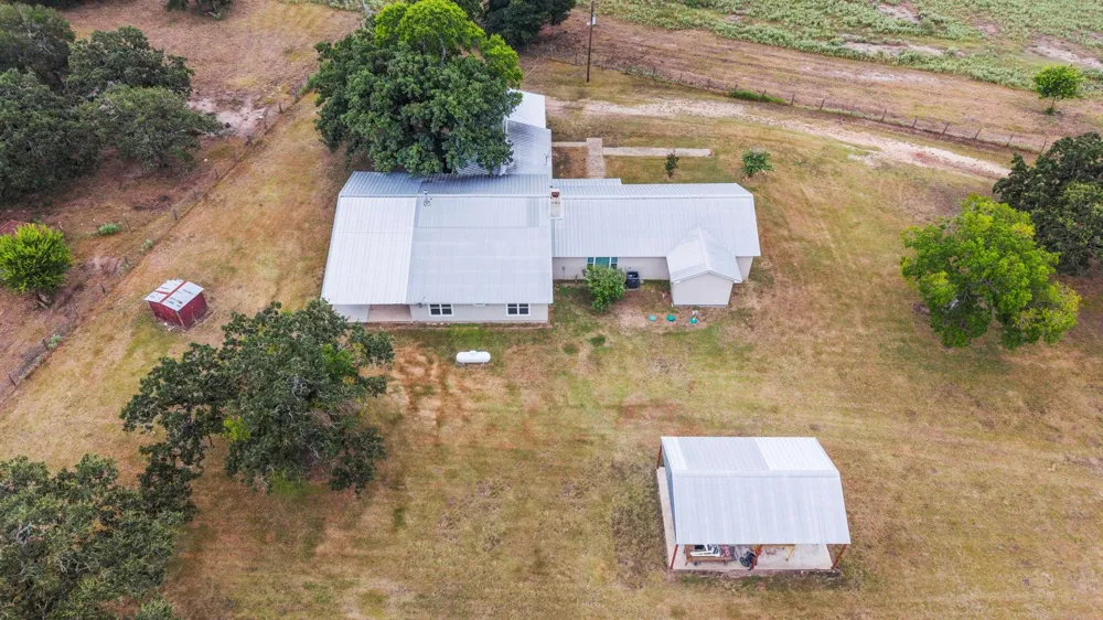 2205 County Road 122 Caldwell, TX 77836