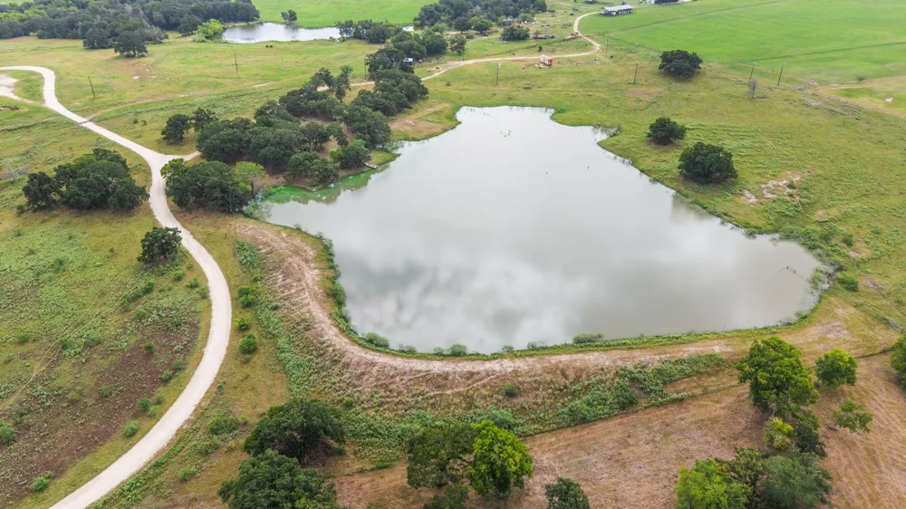 2205 County Road 122 Caldwell, TX 77836