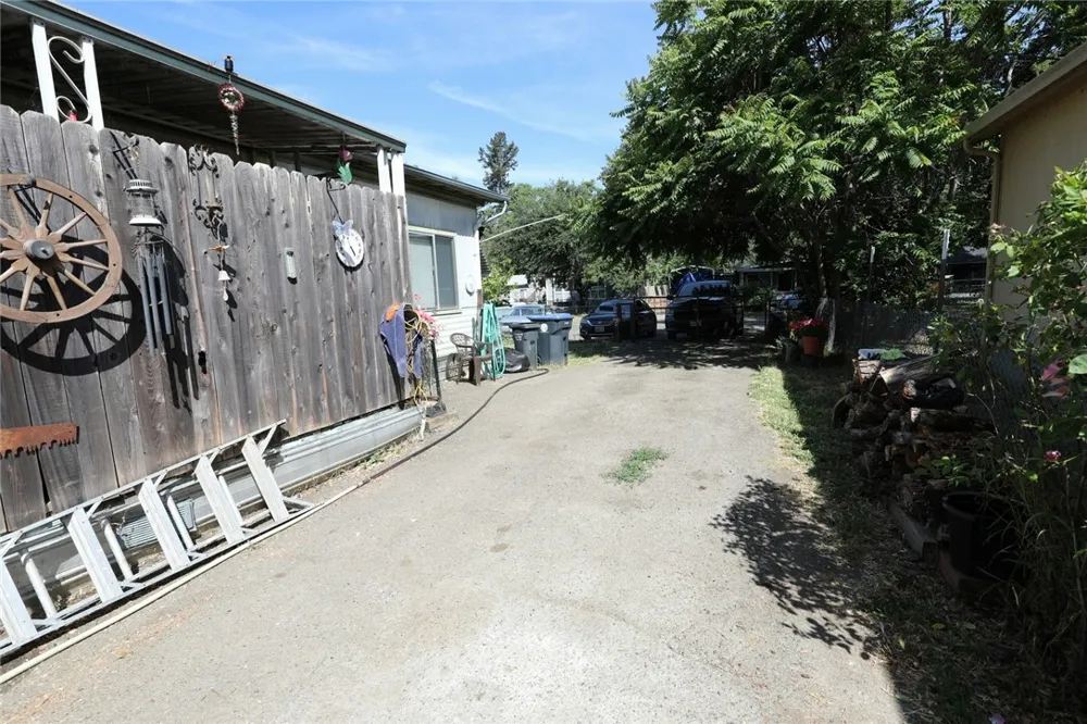 6151 2nd Lucerne, CA 95458