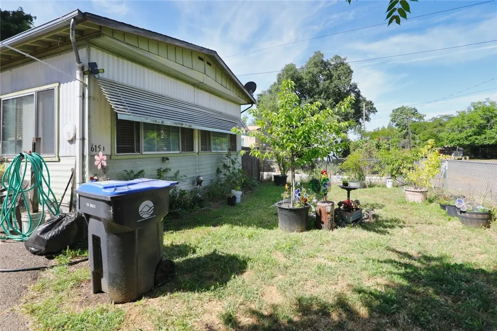 6151 2nd Lucerne, CA 95458