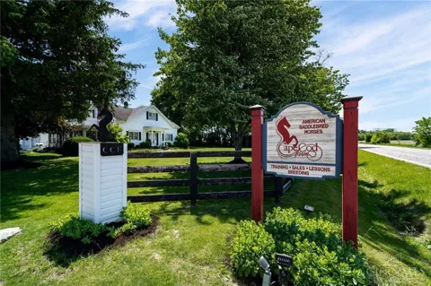 3187 E Centerville Road