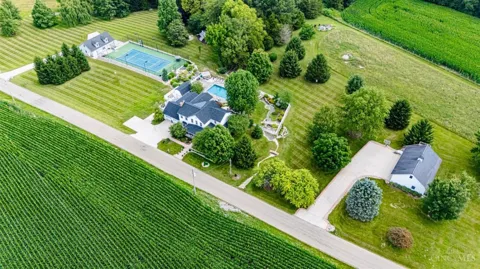 5125 Highland Center Road