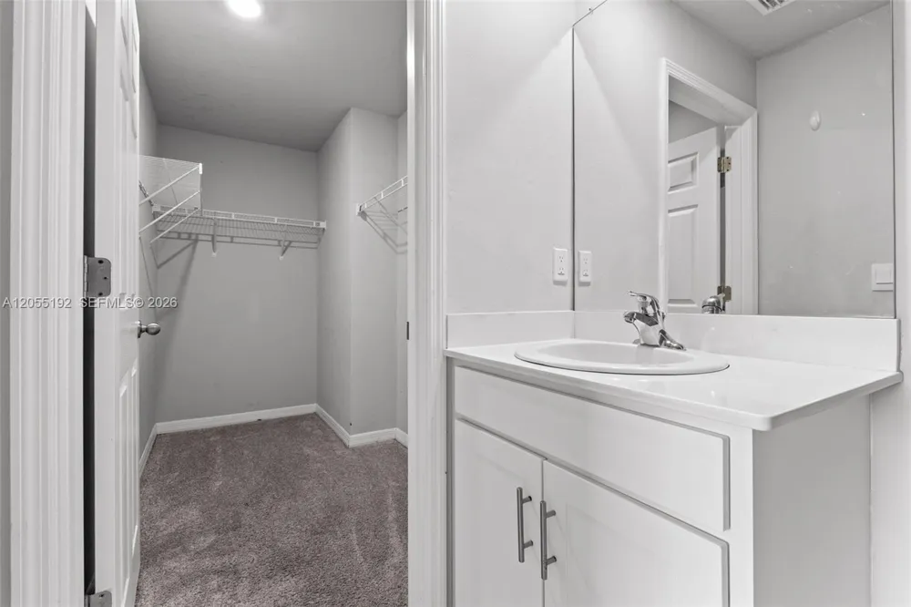 7020 Ramrod cir La Belle, FL 33935
