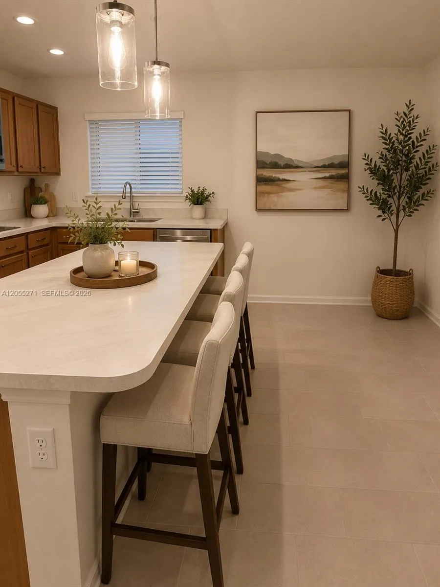 828 Panther Lake Pkwy #828 Jacksonville, FL 32221