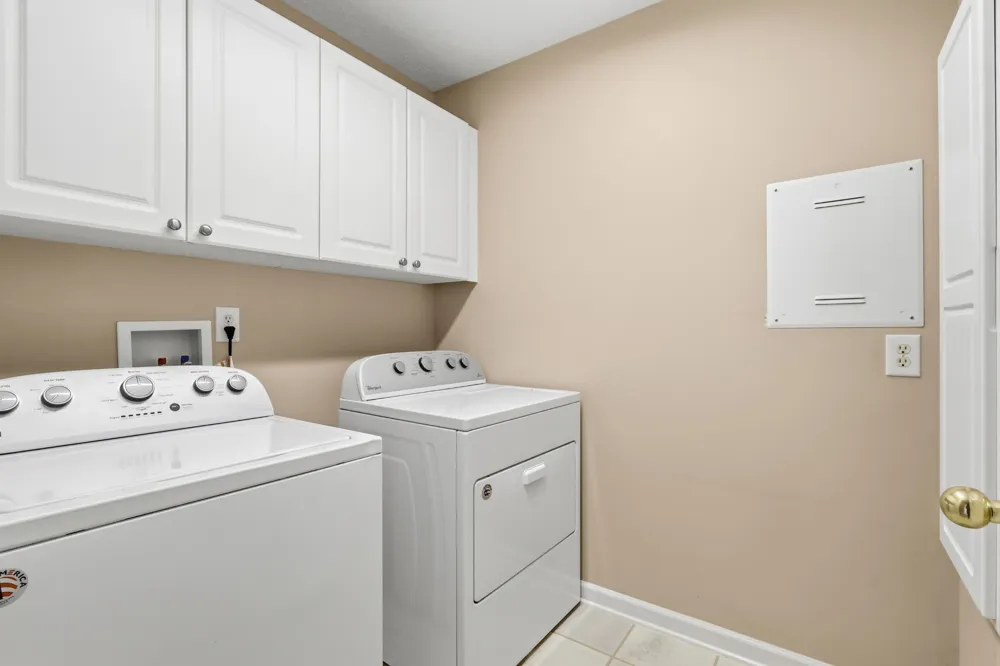 813 Shun Pike Cottontown, TN 37048