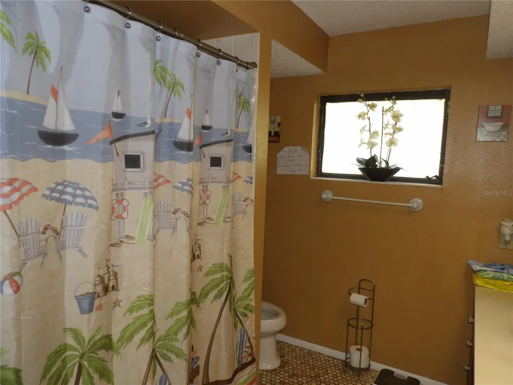 18211 OAKLAWN Spring Hill, FL 34610