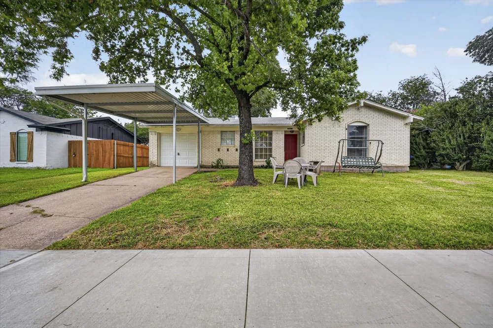 14413 Horseshoe Trail Balch Springs, TX 75180