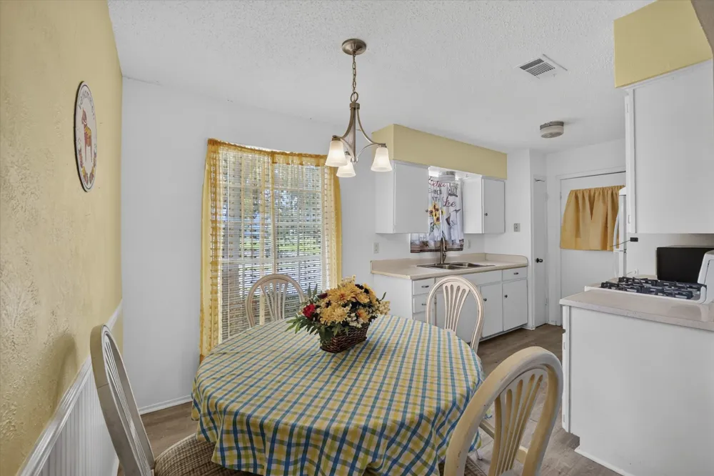 14413 Horseshoe Trail Balch Springs, TX 75180
