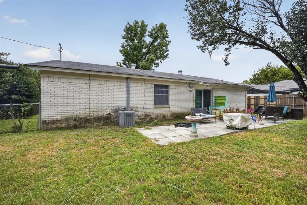 14413 Horseshoe Trail Balch Springs, TX 75180
