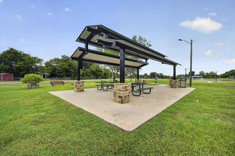 14413 Horseshoe Trail Balch Springs, TX 75180