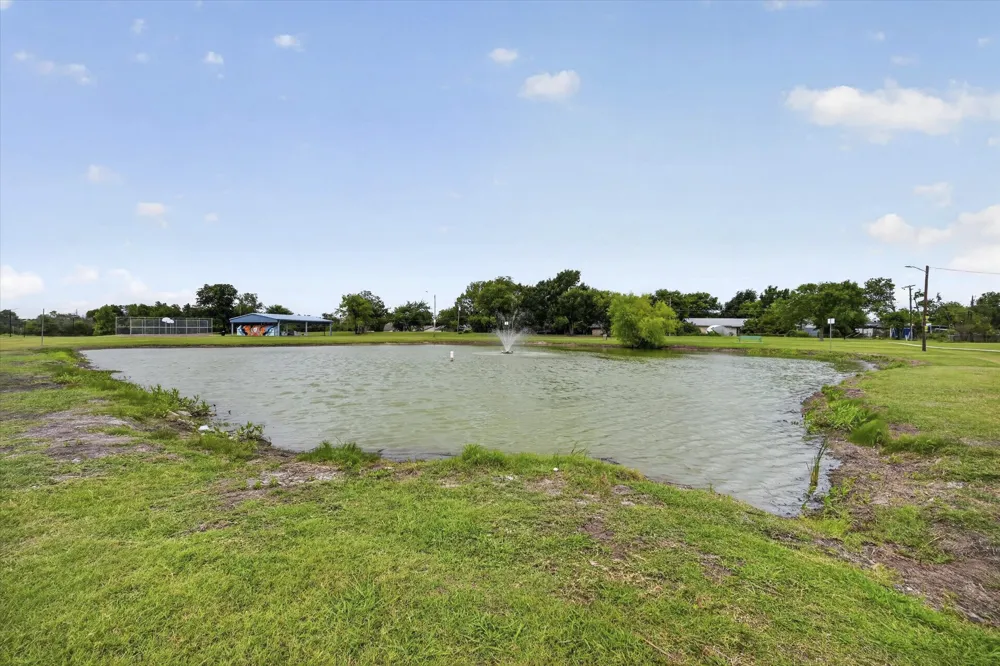 14413 Horseshoe Trail Balch Springs, TX 75180