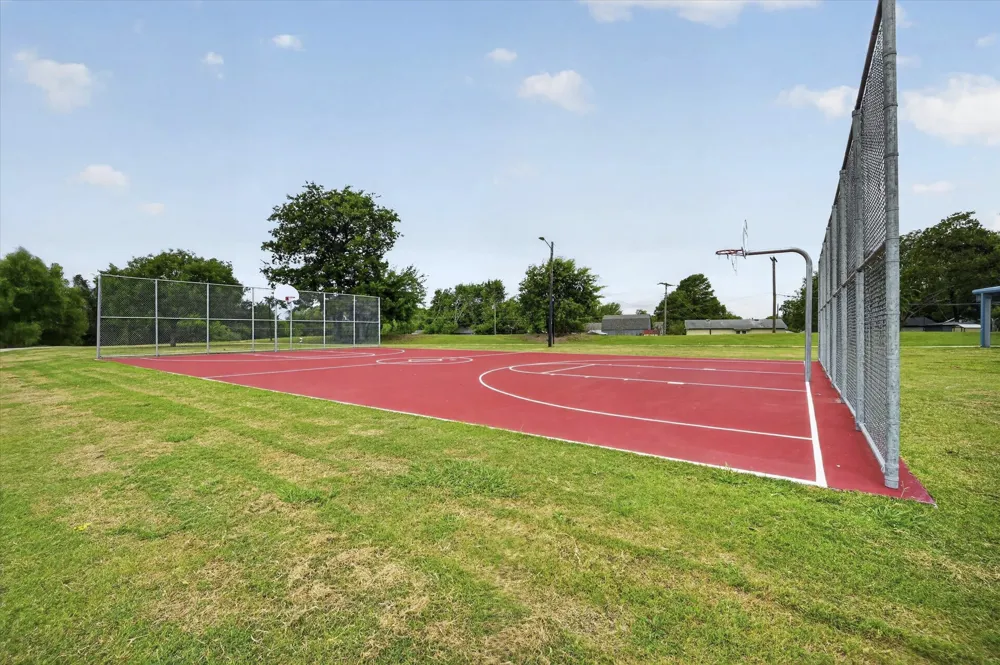 14413 Horseshoe Trail Balch Springs, TX 75180