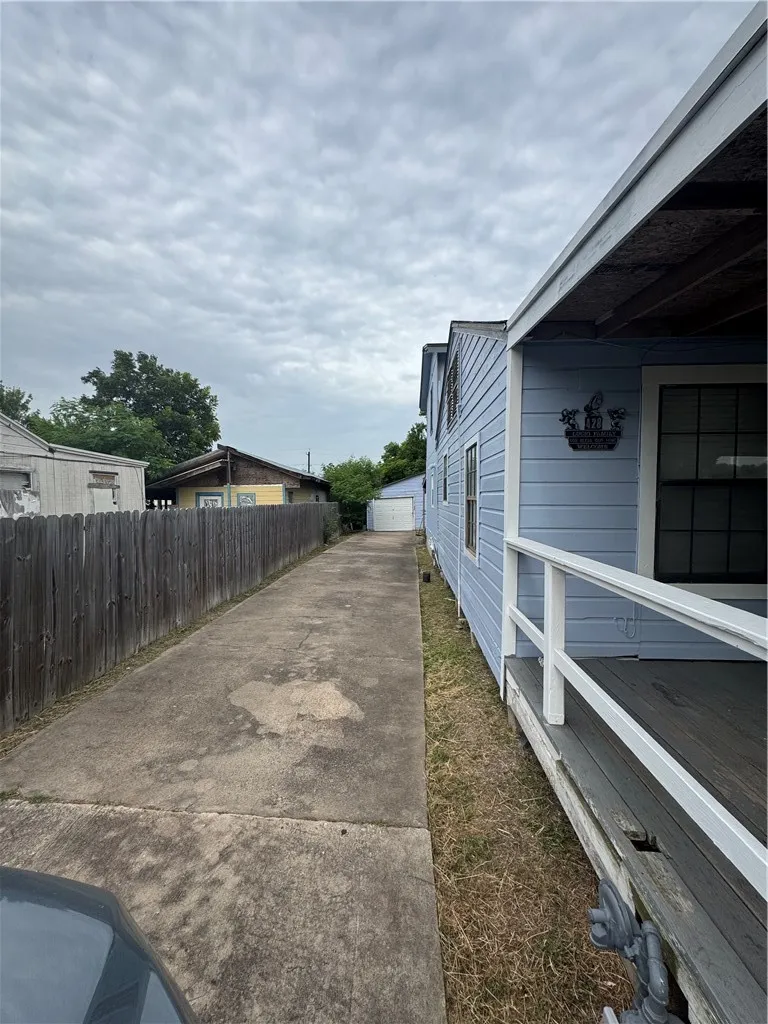 428 Hiawatha Street Corpus Christi, TX 78405