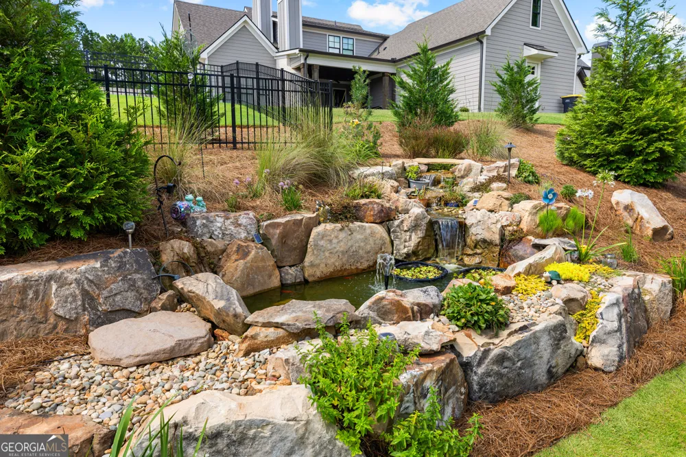 70 Stubbs HL Senoia, GA 30276