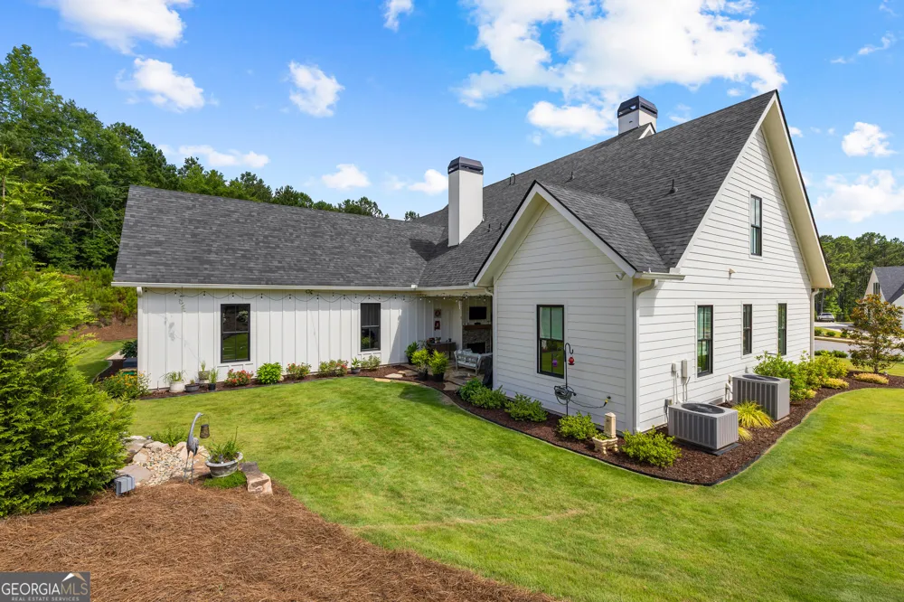 70 Stubbs HL Senoia, GA 30276