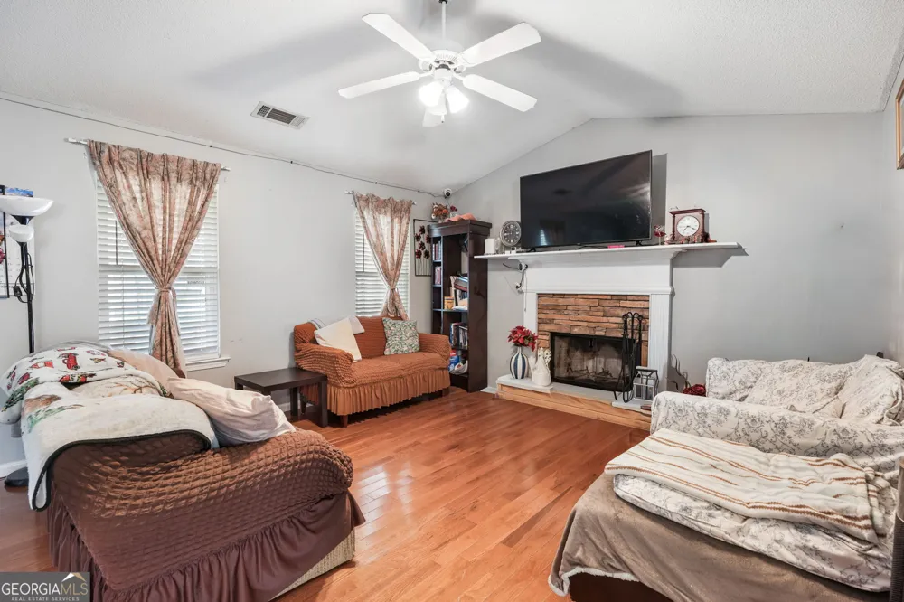 367 Benjamin DR Rockmart, GA 30153