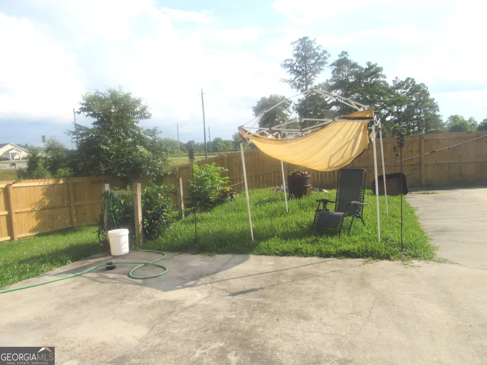 433 Ga Highway 26 E Cochran, GA 31014
