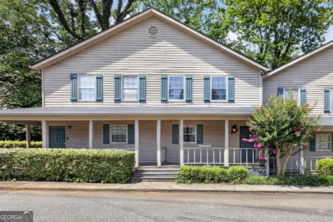 135 Dennis DR