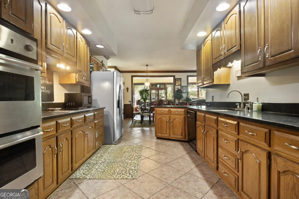422 Ridgewood CIR Summerville, GA 30747