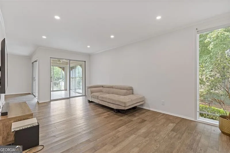 3236 HENDERSON MILL RD Chamblee, GA 30341
