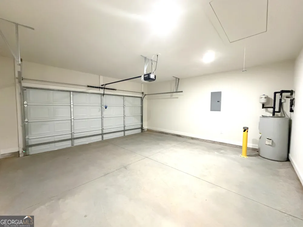 2633 Paoli ST Comer, GA 30629