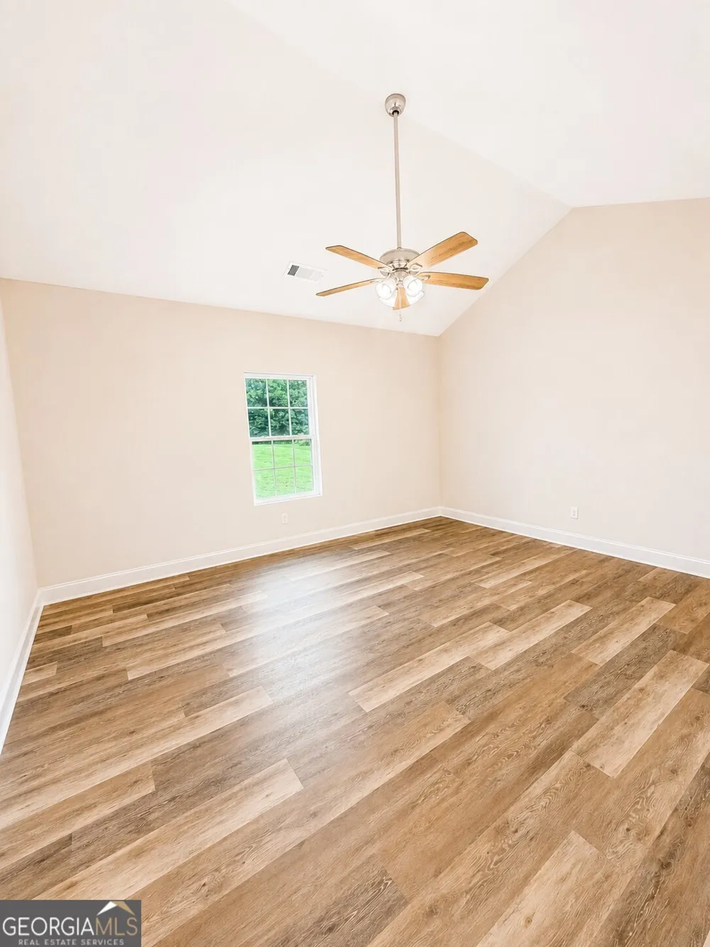2665 Paoli ST Comer, GA 30629