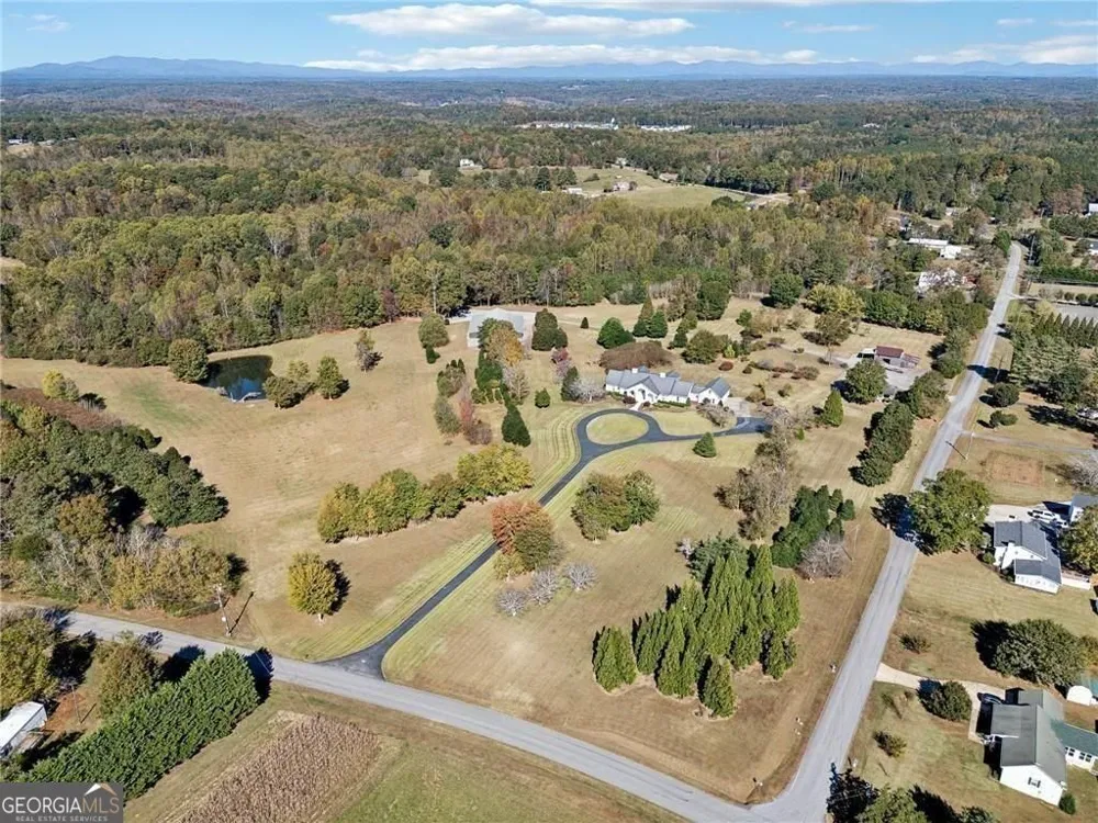1892 Blacks Mill RD Dawsonville, GA 30534