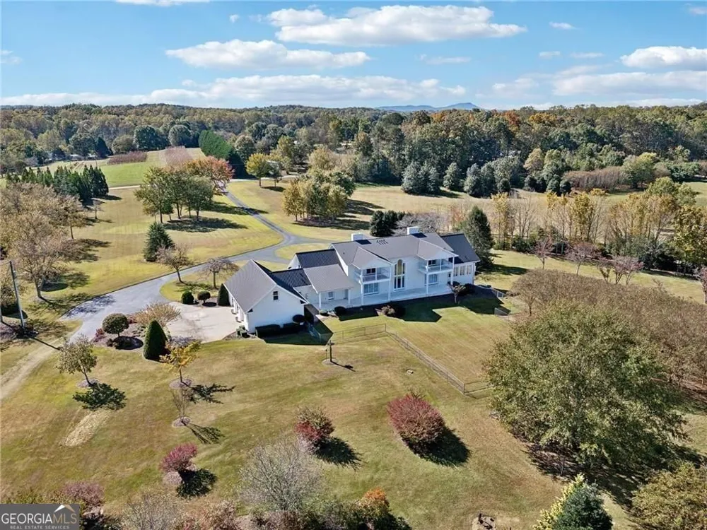 1892 Blacks Mill RD Dawsonville, GA 30534