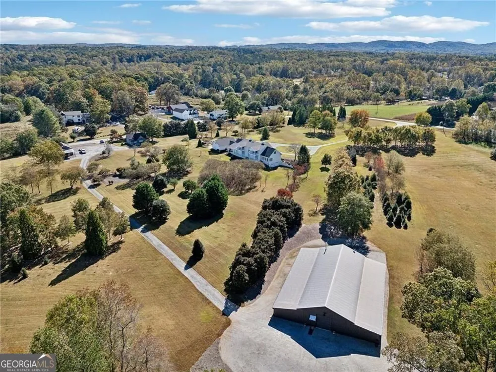 1892 Blacks Mill RD Dawsonville, GA 30534