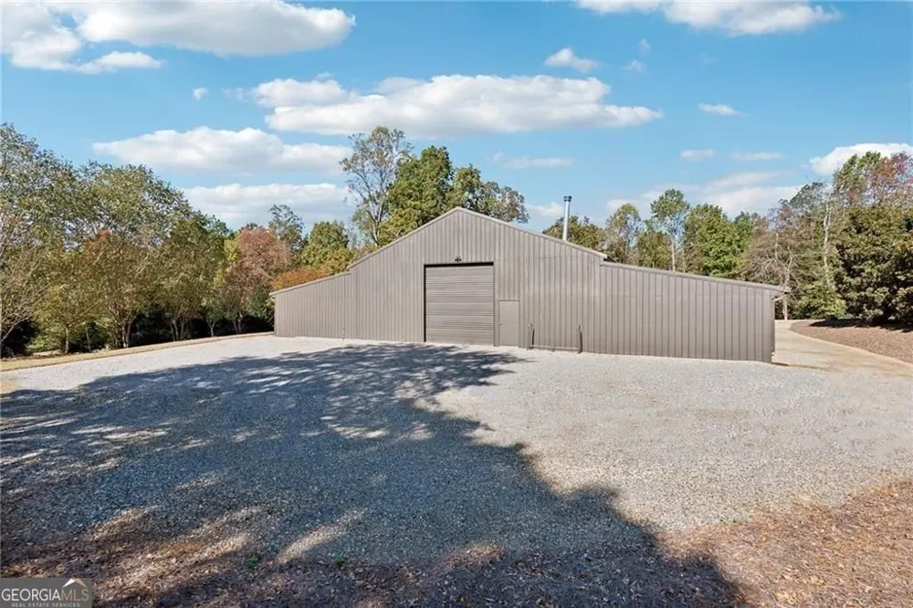1892 Blacks Mill RD Dawsonville, GA 30534