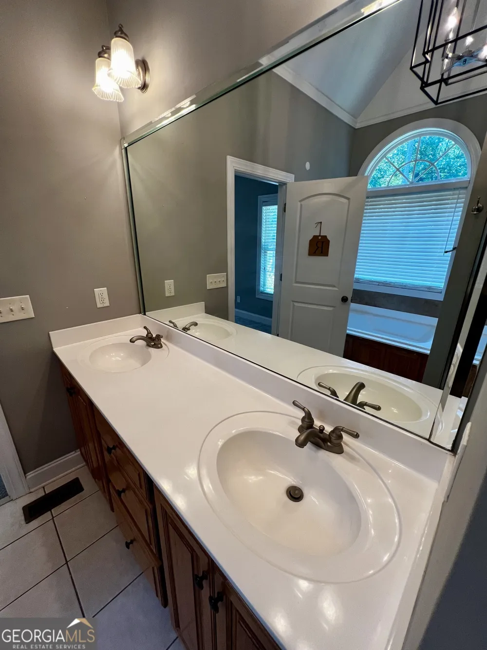 1104 Boulder DR Gray, GA 31032