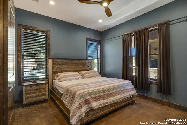 1185 Mountain Valley Concan, TX 78838