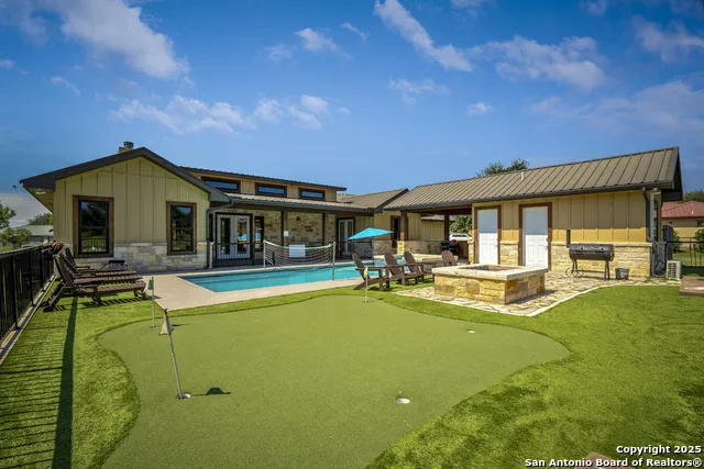 1185 Mountain Valley Concan, TX 78838