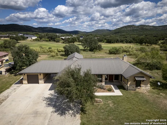 1185 Mountain Valley Concan, TX 78838