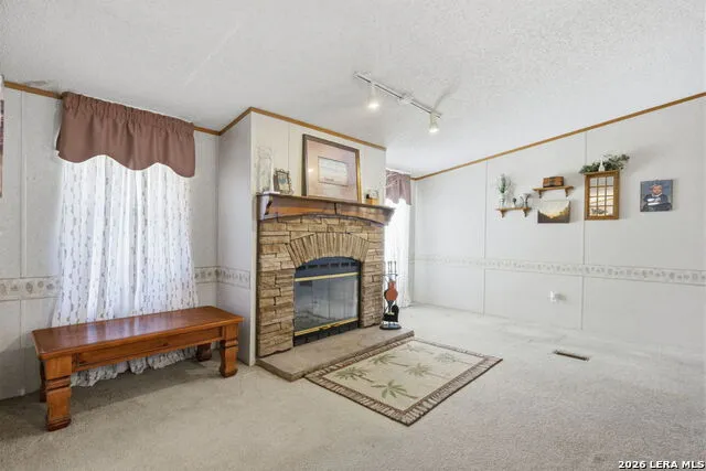 708 Mesquite Jourdanton, TX 78026