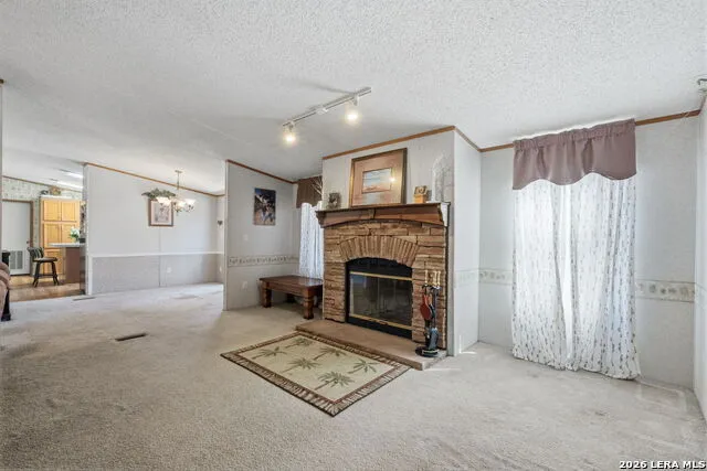 708 Mesquite Jourdanton, TX 78026
