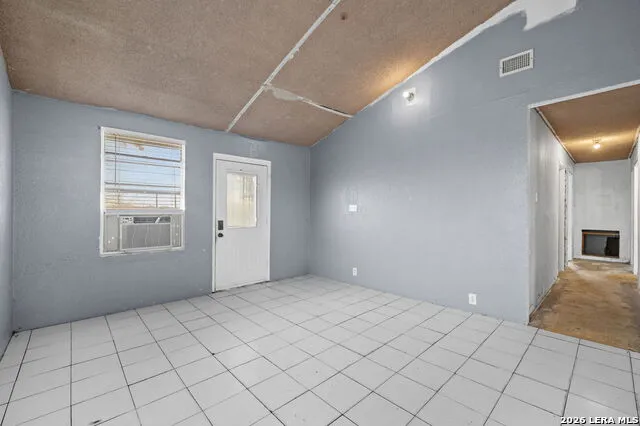 844 County Road 6846 Lytle, TX 78052